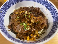 蛤蜊猪肝拌面+虎皮蛋-沪西老弄堂面馆(定西路店)