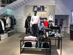 -阿迪达斯(武林银泰三叶草店)