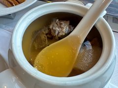 松茸菌皇竹笙炖龙骨汤-富力丽思卡尔顿酒店·丽轩中餐厅