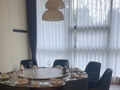 -帝皇海海鲜豆捞(桐泾商务广场店)