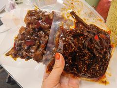 -鑫记婆婆兔·成都特产·兔头手撕兔(太古里店)