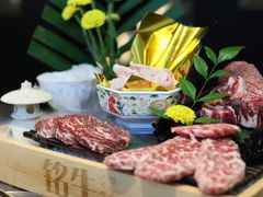 -铭牛烧肉·和牛海鲜自助(高新月牙湖店)