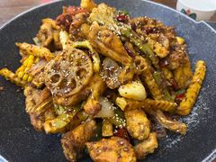 干锅牛蛙-靓蛙馆
