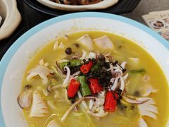 -郑猛记石岐鸽主题餐厅(长江店)