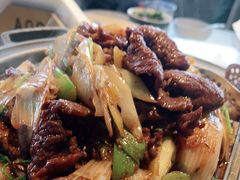 经典葱爆小羔羊肉-悦融·京鲁菜·露台花园(安定门店)