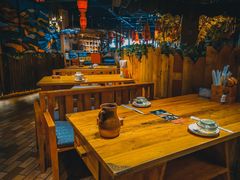 大堂-老滇山寨•云南特色菜•地方菜•民族风情歌舞表演(金碧店)