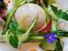 牛油果沙拉-AZUL by FUEL蓝色·法式酒馆(琶醍店)