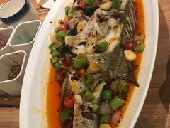 -山楂树融合菜餐厅