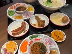 -顺溜·手工刀削面·黑金店(铜锣湾店)