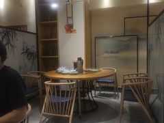 -龚兴城鱼羊吉·家传湖北菜(苗栗路总店)