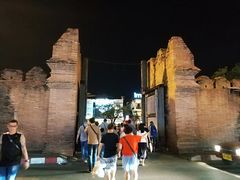 -周日夜市