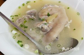 Mother's Kidney Bean and Pig Trotter Stew