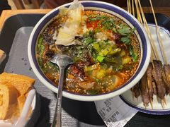 -云阿蛮云南生烫牛肉米线(奉贤路店)