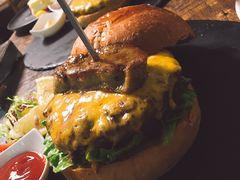 -HIGH FIVE哈福手工汉堡(桂林路店)