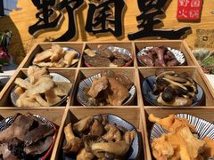 -野菌皇海景野生菌火锅(滨海大道店)