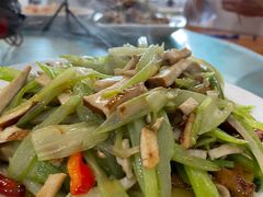 -兴安酒店农家吊锅土菜(天堂寨店)