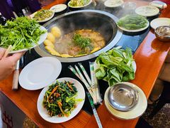 炖鲟鱼-北京龙庆四季香农家饭庄·灶台鱼·碳烤虹鳟鱼(龙庆峡店)