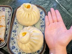 蟹黄小笼汤包-四宜糕团店(南大街店)