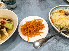 -汗腾格里·风味餐厅(新疆驻京办店)