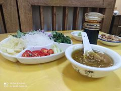 -官塘陈记鱼生·潮汕砂锅粥·牛肉火锅(潮枫路总店)