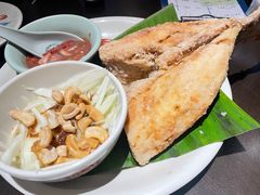 -大头虾越式风味餐厅(光明广场店)