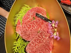 -山川小町·极番烧肉(新地假日广场店)