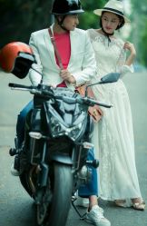 -雪中彩影婚纱摄影·微光艺术中心