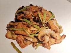 -上名堂·鱼头好吃(体育场路店)