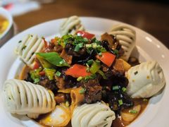 -盾亚新疆餐厅(松江万达广场店)