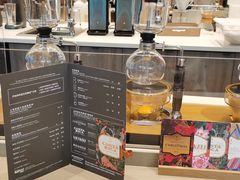 -星巴克臻选(深圳龙华红山天虹店)
