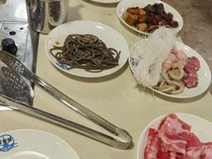 -爱客得牛排海鲜烤肉·火锅自助(春熙路黑金好店)