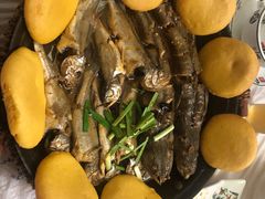 鱼锅饼子-宾朋海鲜特色美食餐厅·纯手工鲅鱼水饺(兴海路店)