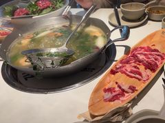 -左庭右院鲜牛肉火锅(金山万达店)