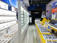 -诺柯视眼镜-蔡司依视路官方工厂店(淞南一店)