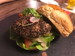 -HIGH FIVE哈福手工汉堡(桂林路店)