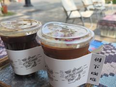 玫瑰拿铁-树下咖啡(昆明老街店)