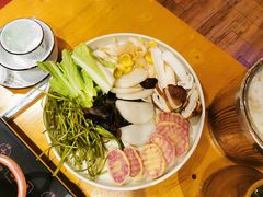 -民食香·腊排骨野生菌美食(木府店)
