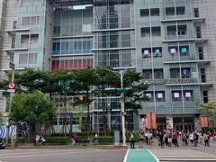 -诚品(信义店)