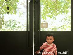 -彳亍咖啡·这里(水湾路店)