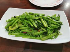-Dang restaurant (patong phuket)