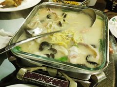 青叶一锅鲜-青叶202都市餐厅(迪诺水镇店)