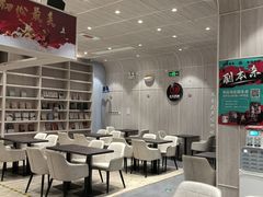 -钟书阁(群光广场店)