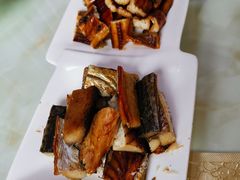 咸鱼-鸿运美食府