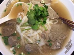 越式特别火车头组合-MISS PHO·觅粉·越南粉实验室(保利文化广场店)
