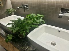 -新华里咖啡书吧(新华书店小寨店)