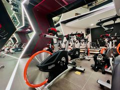 -英派斯健身旗舰店(海信国际中心馆)