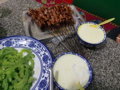 -马克力木手抓炕锅烤羊肉(盐湖一小区店)