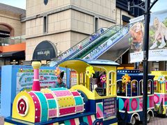 -王府井奥莱临潼小镇(临潼店)