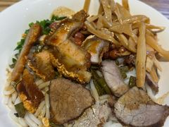 -牛八宝桂林米粉(八里庄店)