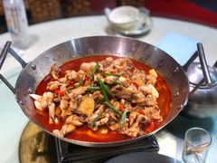 -昱龙大盆牛蛙馆(三兴街总店)